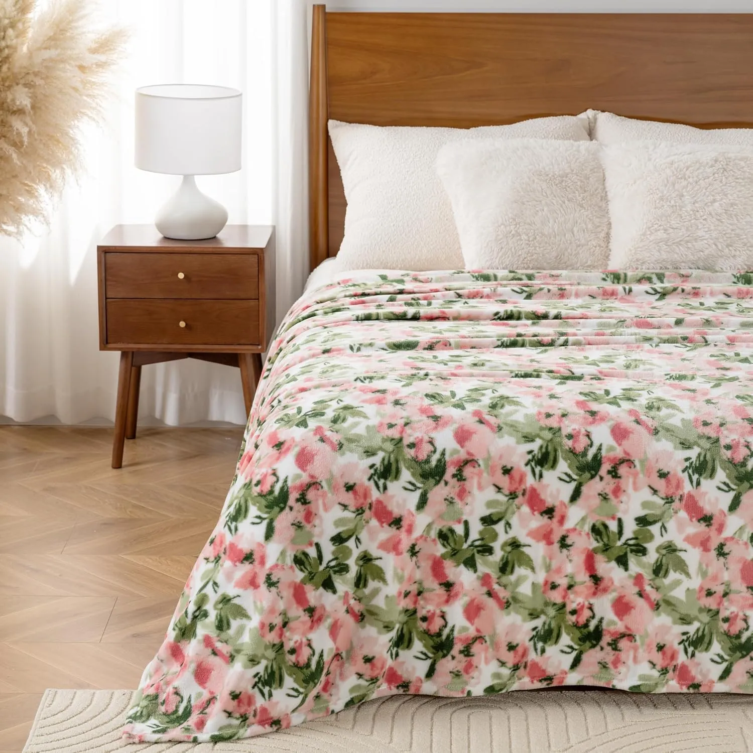 Luxury Printed Fleece Warm Blanket, Soft Lightweight Velvety Plush Throw for Couch and Bed, Cozy Comfy for All Seasons(Ivory Pink Flowers, 10890 Inches)