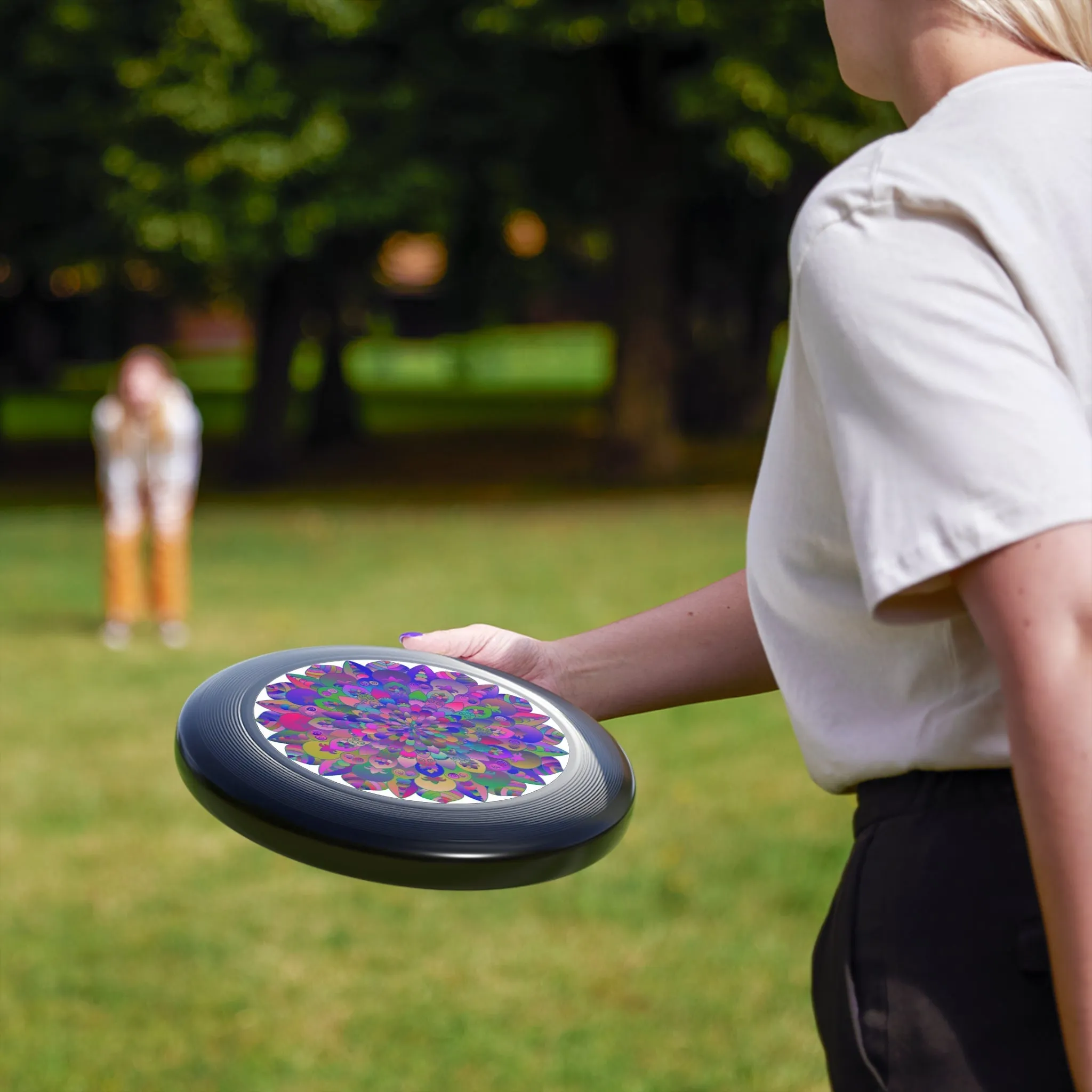 Vibrant Mandala Frisbee: Psychedelic Fun
